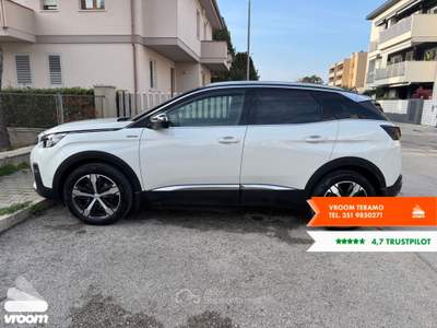 Peugeot 3008 3008 BlueHDi 120 S&S EAT6 GT Line Bianco usata Teramo