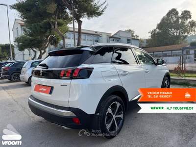 Peugeot 3008 3008 BlueHDi 120 S&S EAT6 GT Line Bianco usata Teramo