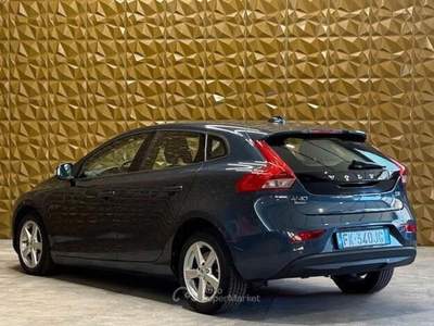 Volvo V40 Geartronic Business usata San Zeno Naviglio