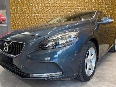 Volvo V40 Geartronic Business usata San Zeno Naviglio