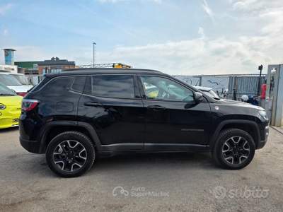 Jeep Compass II 170 aut. 4WD Trailhaw usata Pompei