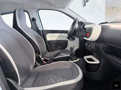 Renault Twingo  1.0 SCe Live usata San Giuseppe Vesuviano
