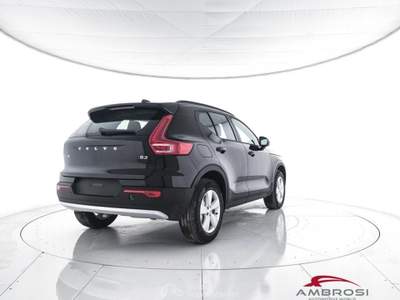 Volvo XC40 B3 Mild hybrid Benzina Essential Nero usata Corciano