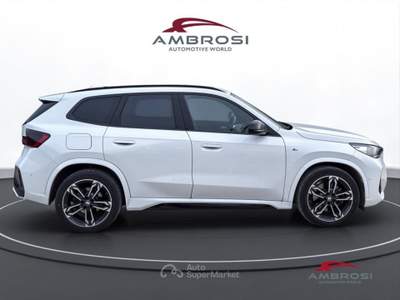 BMW X1 xdrive23d mhev 48V MSport auto Edition Signature Bianco usata Corciano