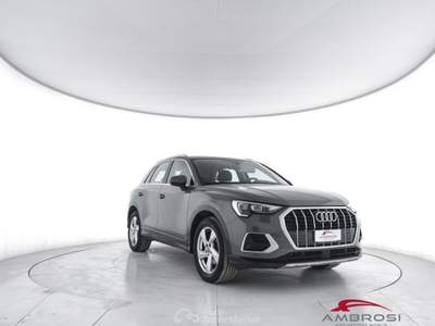 Audi Q3 35 2.0 tdi s-tronic Business Advanced - PER OPERAT Verde usata Corciano