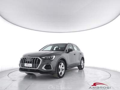 Audi Q3 35 2.0 tdi s-tronic Business Advanced - PER OPERAT Verde usata Corciano