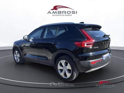 Volvo XC40 T2 Geartronic Momentum Pro Nero usata Corciano