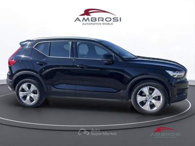 Volvo XC40 T2 Geartronic Momentum Pro Nero usata Corciano
