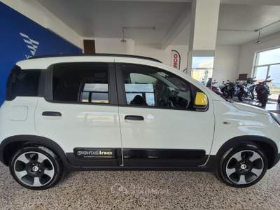 Fiat Panda 1.0 FireFly S&S Hybrid Pandina Bianco usata Brolo