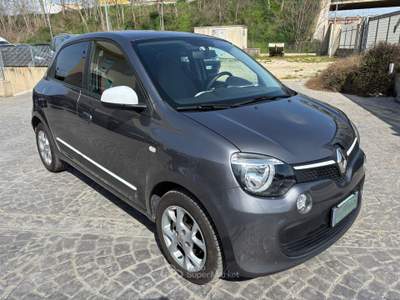 Renault Twingo LIMITED Grigio usata Altamura