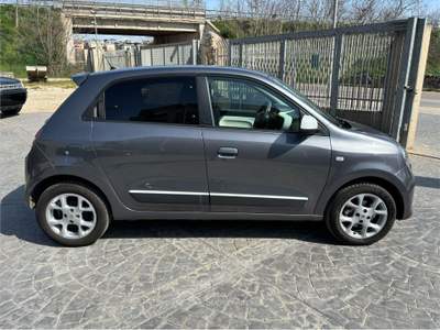 Renault Twingo LIMITED Grigio usata Altamura