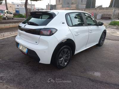 Peugeot 208 Peugeot 208 elettrica usata Mesagne