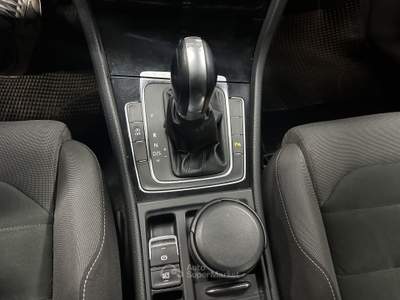 Volkswagen Golf 7.5 1.6 TDI 115 HIGHLINE DSG Bianco usata Santa Maria a Monte