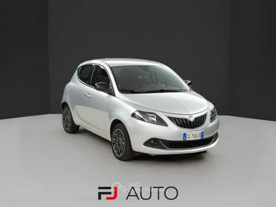 Lancia Ypsilon 1.0 Firefly Hybrid Gold S&S 70cv Argento usata Bianzone