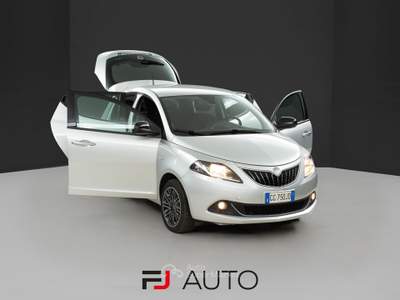 Lancia Ypsilon 1.0 Firefly Hybrid Gold S&S 70cv Argento usata Bianzone