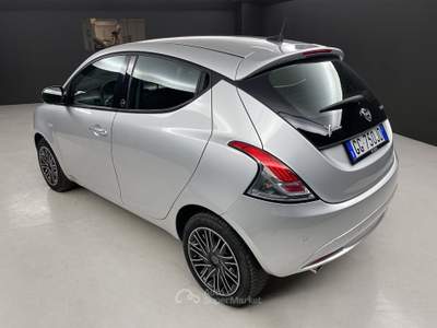 Lancia Ypsilon 1.0 Firefly Hybrid Gold S&S 70cv Argento usata Bianzone