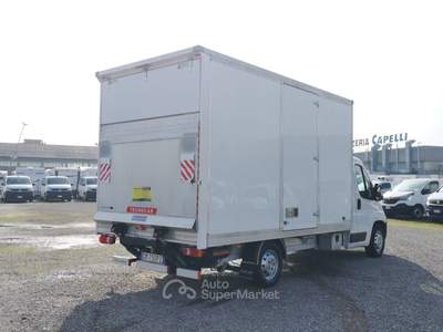 Opel Movano 35 L2 2.2 Bluehdi 140cv Furgone con pedana idraulica Bianco usata Reggio nell'Emilia