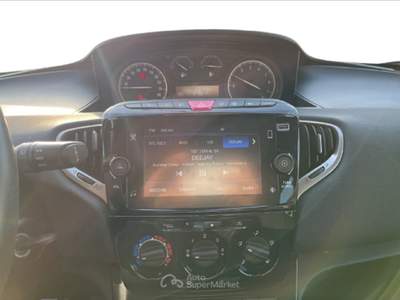 Lancia Ypsilon III 2021 1.0 firefly hybrid Gold s&s 70cv 5p.ti Nero usata Torino