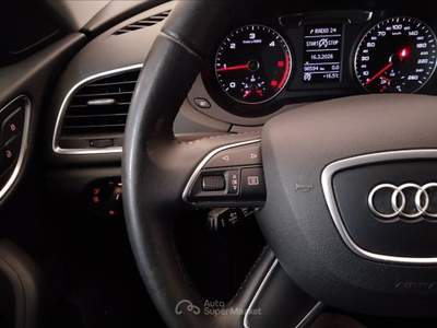 Audi Q3 2.0 TDI Business S tronic Bianco usata Lucca