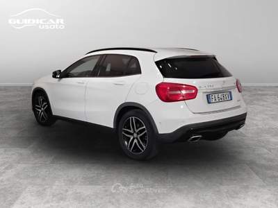 Mercedes-Benz GLA 220 D Sport 4Matic 7G-DCT Bianco usata Lucca