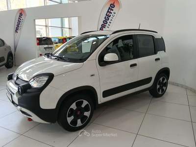 Fiat Panda Panda III 2021 Cross 1.0 firefly hybrid Cross s Bianco usata Torino