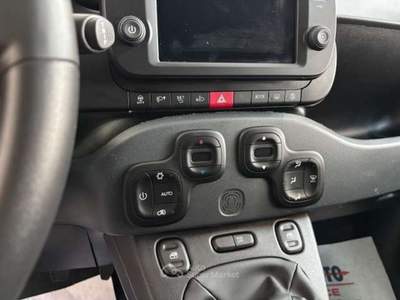 Fiat Panda Panda III 2021 Cross 1.0 firefly hybrid Cross s Bianco usata Torino
