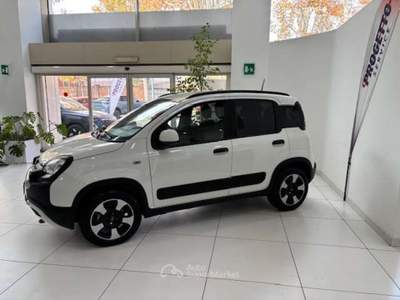 Fiat Panda Panda III 2021 Cross 1.0 firefly hybrid Cross s Bianco usata Torino