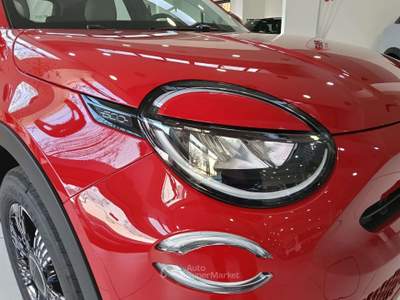 Fiat 600 600 1.2 hybrid Icon 145cv auto Rosso usata Torino