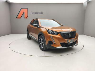 Peugeot 2008 1.2 PURETECH 100CV ALLURE PACK Arancione usata Voghera