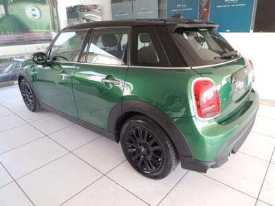 MINI Cooper 1.5 Cooper Essential 5 porte Verde usata Venezia
