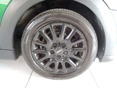 MINI Cooper 1.5 Cooper Essential 5 porte Verde usata Venezia