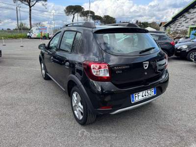 Dacia Sandero Sandero STEPWAY 2013 0.9 tce benz 90cv s&s 2016 Nero usata Latina