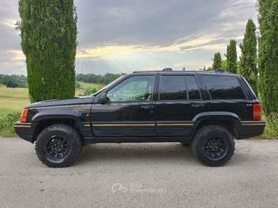 Jeep Grand Cherokee 5.2 V8 Limited GPL Nero usata San Miniato