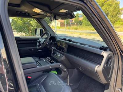 Land Rover Defender 110 5.0 V8 525 CV AWD Auto IVA ESPOSTA FATTURABILE Nero usata San Miniato