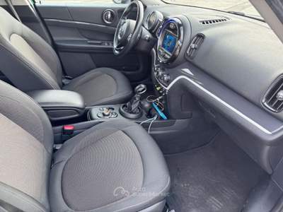 MINI Countryman 1.5 Cooper SE Countryman ALL4 Automatica Verde usata San Miniato