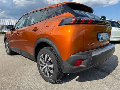 Peugeot 2008 PureTech 100 S&S Allure Arancione usata San Miniato