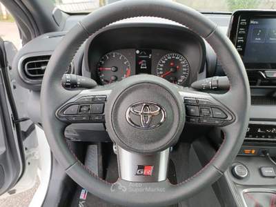 Toyota Yaris 1.6 Turbo 3 porte GR Yaris Circuit Bianco usata San Miniato