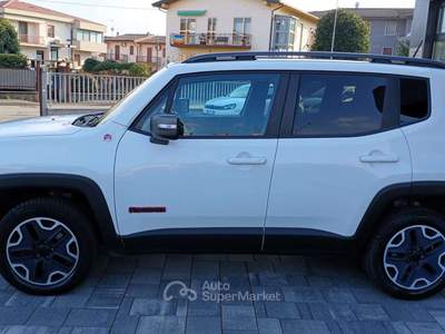 Jeep Renegade Renegade 2.0 mjt Trailhawk 4wd 170cv auto Bianco usata Pescantina