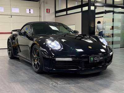 Porsche 911 911 Carrera 992 Cabrio 3.7 Turbo S ++MANUFAKTUR++ Nero usata Gaglianico