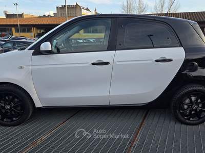 Smart ForFour 1.0 YOUNGSTER GPL BRC SCAD 2031 71 CV NEOPATENTAT Bianco usata Roma