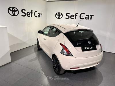 Lancia Ypsilon Ypsilon 1.2 Gold ecochic Gpl 69cv Beige usata Milano