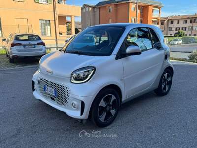 Smart ForTwo eq Prime 4,6kW TETTO PANO-CRUISE-RETROCAMERA Bianco usata Erba