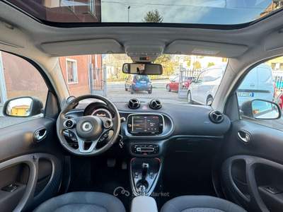 Smart ForTwo eq Prime 4,6kW TETTO PANO-CRUISE-RETROCAMERA Bianco usata Erba