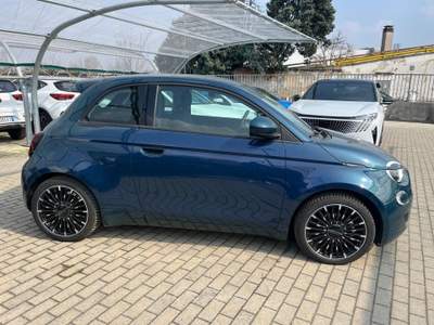 Fiat 500 500e ICON 42 kwh Verde usata Milano
