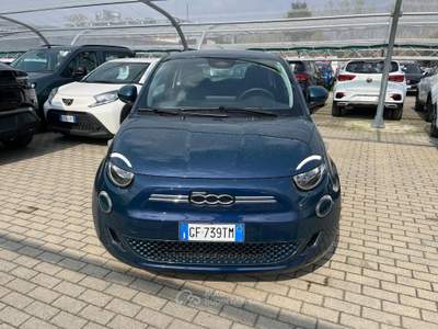 Fiat 500 500e ICON 42 kwh Verde usata Milano