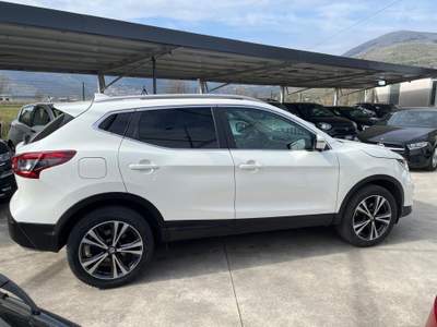 Nissan Qashqai Qashqai 1.5 dci Tekna+ 110 cv Bianco usata Sassano
