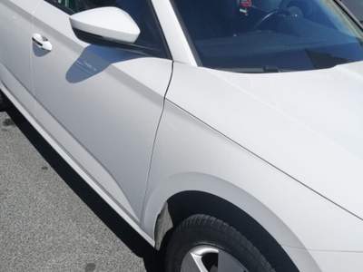 Skoda Kamiq revisionata con piccoli optional aggiuntivi alla vendita Bianco usata Roma