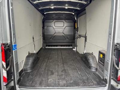 Ford Transit 350 Batteria 68kWh 269CV PM-TM Furgone Trend Grigio usata Imola