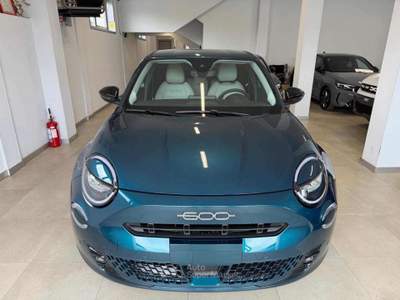 Fiat 600 Hybrid 100 CV DCT MHEV La Prima Verde usata Spoltore