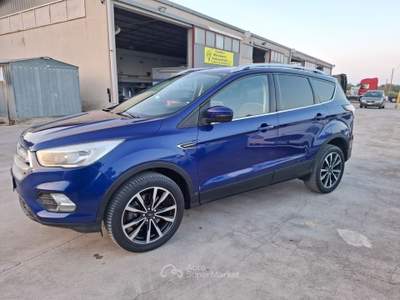 Ford Kuga - 2017 VIGNALE Blu/Azzurro usata ANDRIA